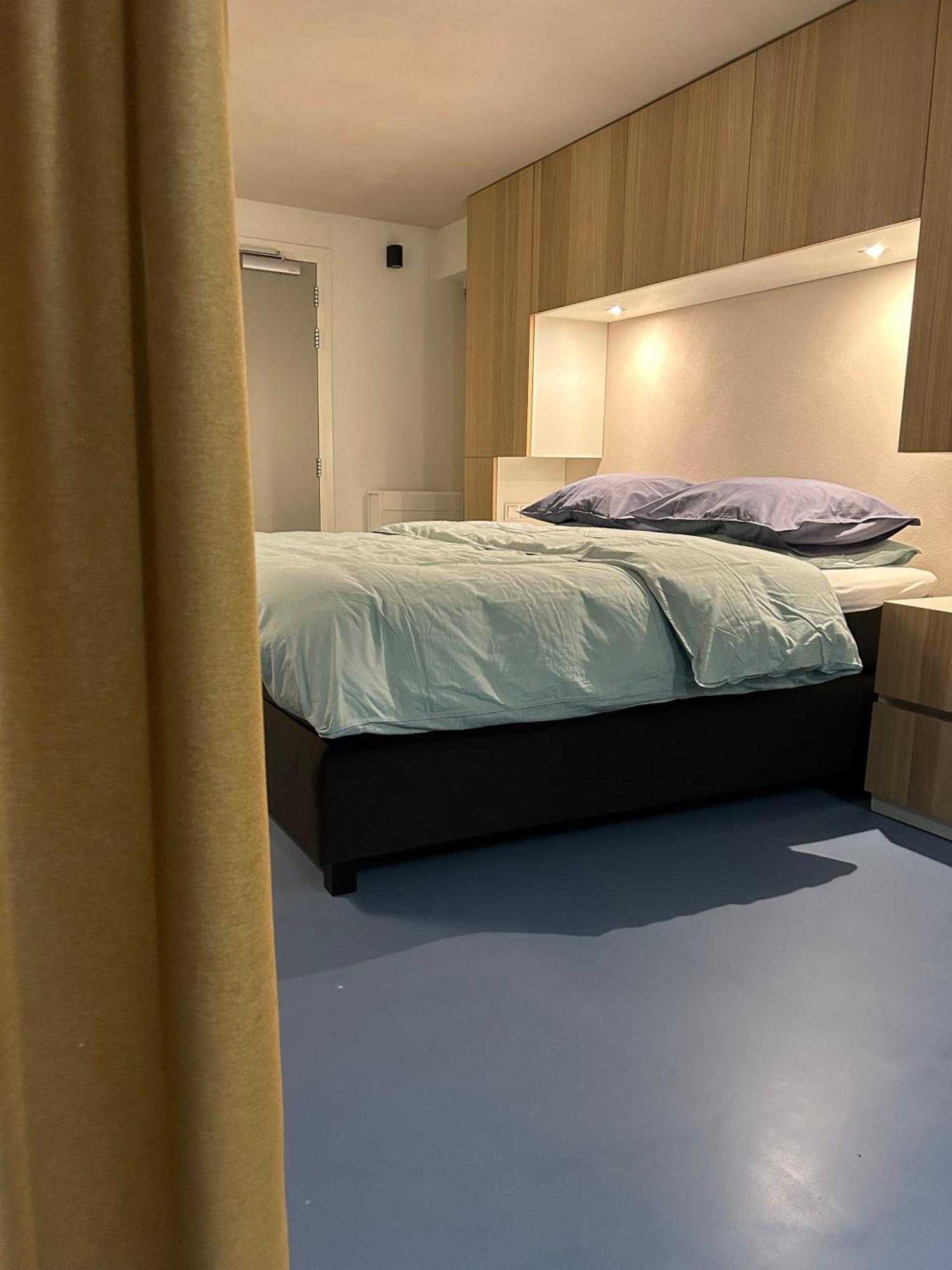 De Eindhovenaar City Apartments Phòng bức ảnh